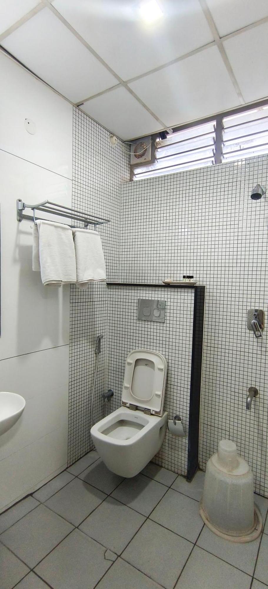 Sugamya Corner Guesthouse مَسّور الغرفة الصورة